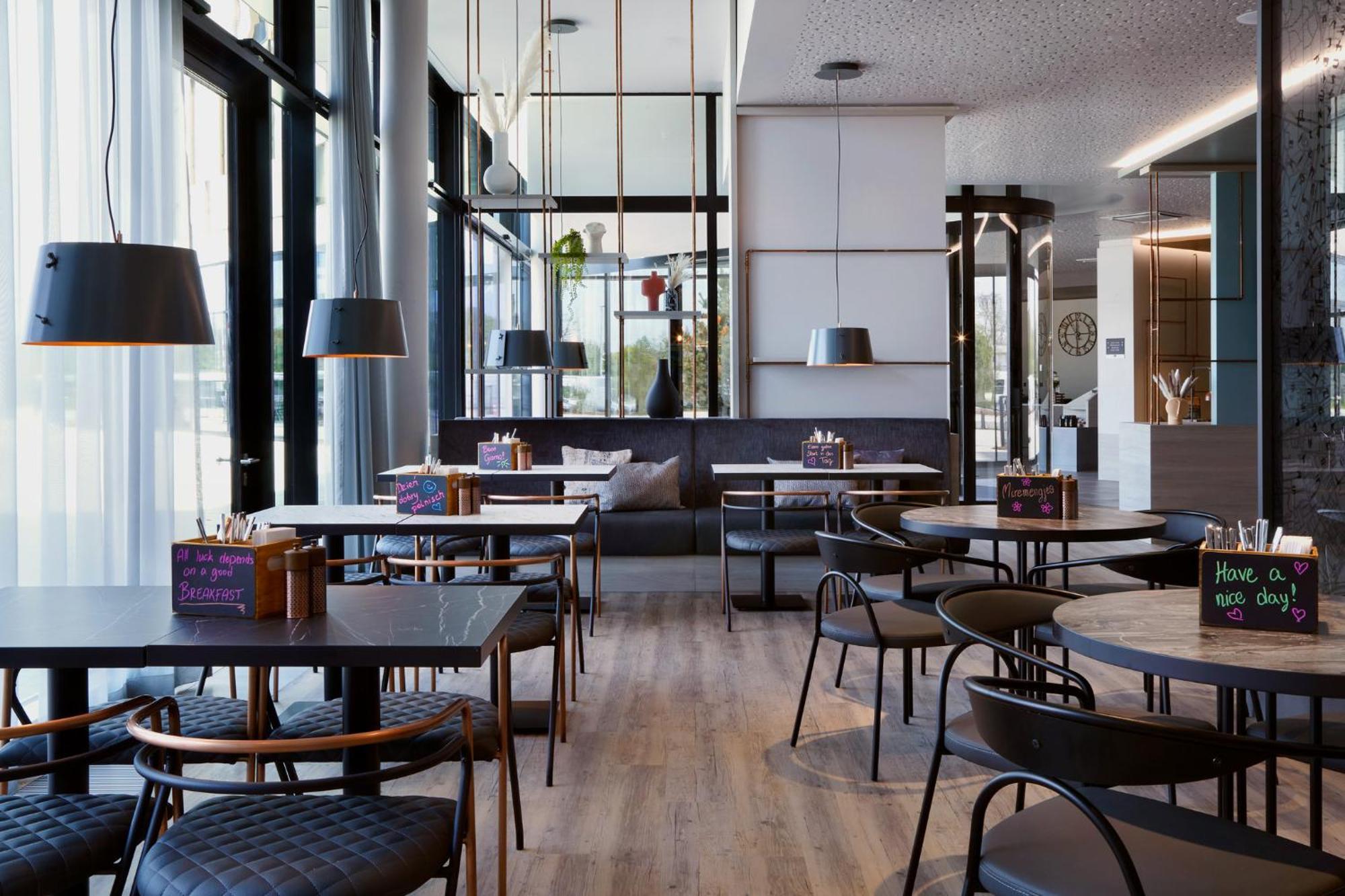Holiday Inn - The Niu, Hub Dusseldorf Messe By Ihg Eksteriør bilde